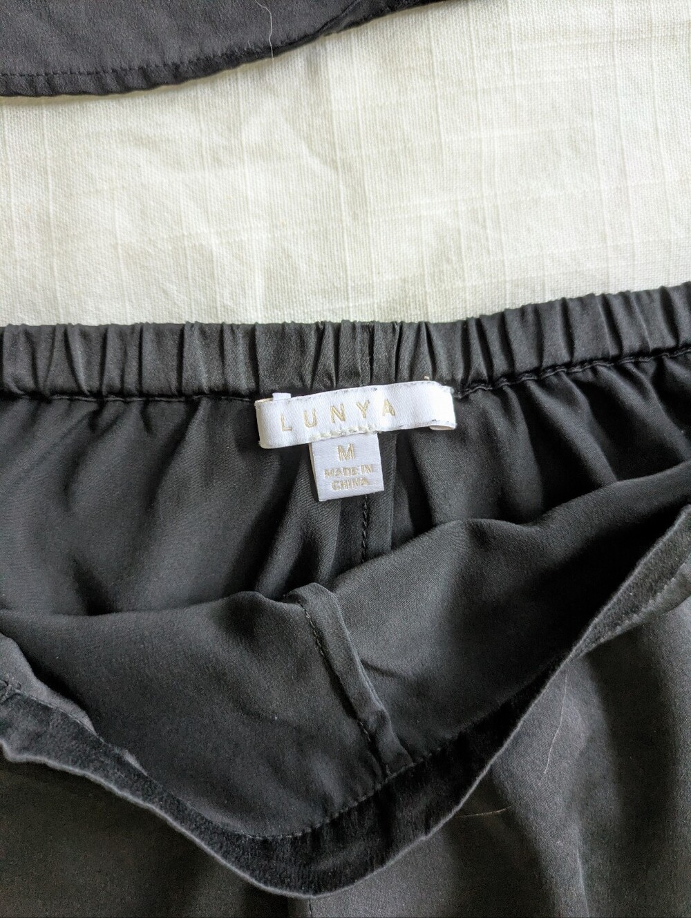Lunya Washable Silk Sleep Set - Picture 8 of 8